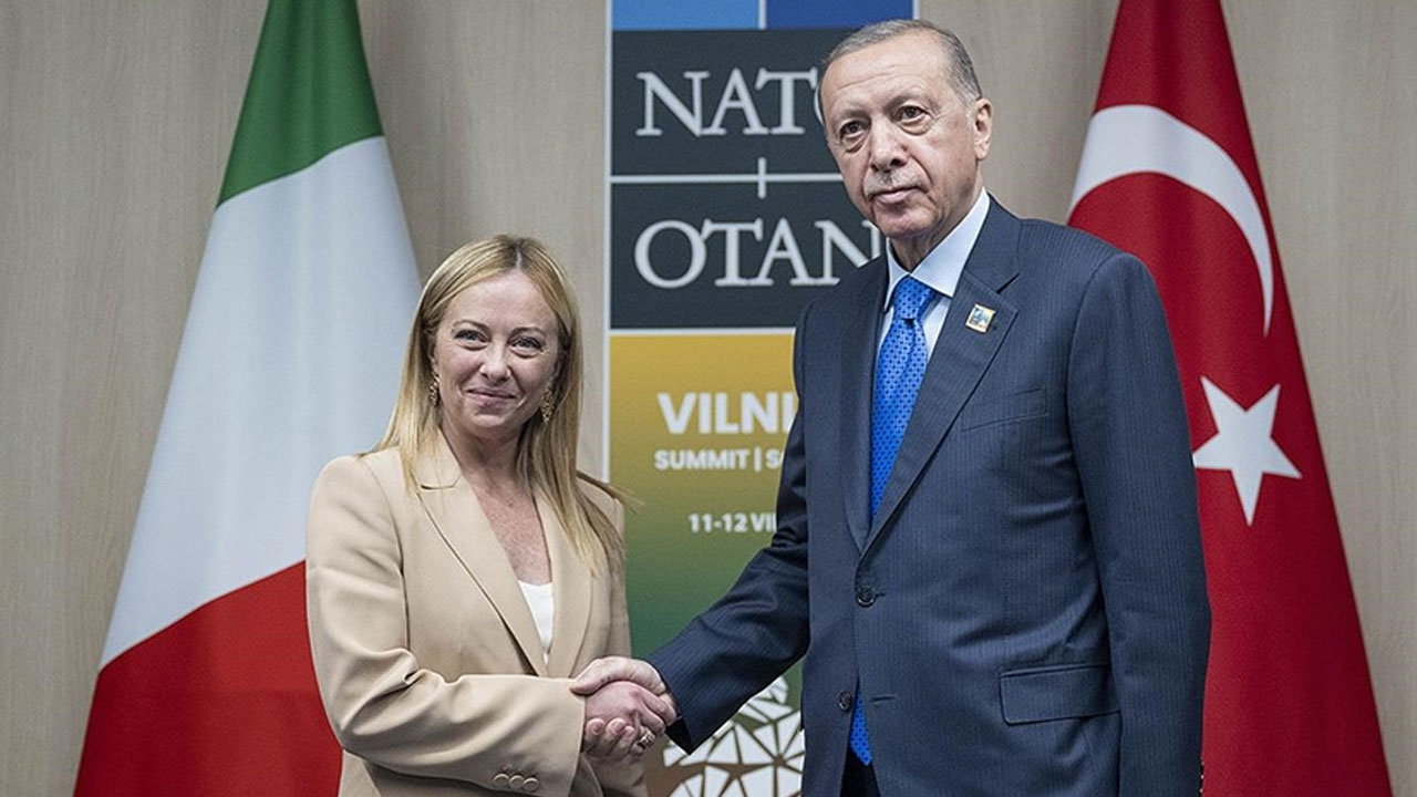 Cumhurbaşkanı Erdoğan İtalya’dan ayrıldı