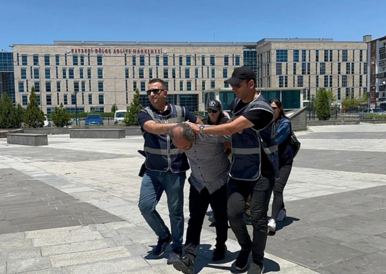 Kayseri'de Atatürk Anıtı'na baltayla saldıran saldırganların ifadesi ortaya çıktı
