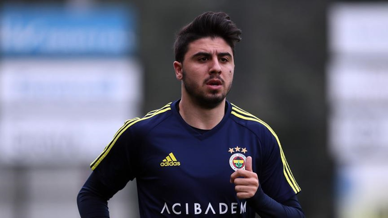 Trabzonspor'dan sürpriz transfer! Ezeli rakibi Fenerbahçe'nin eski yıldızıyla el sıkıştı