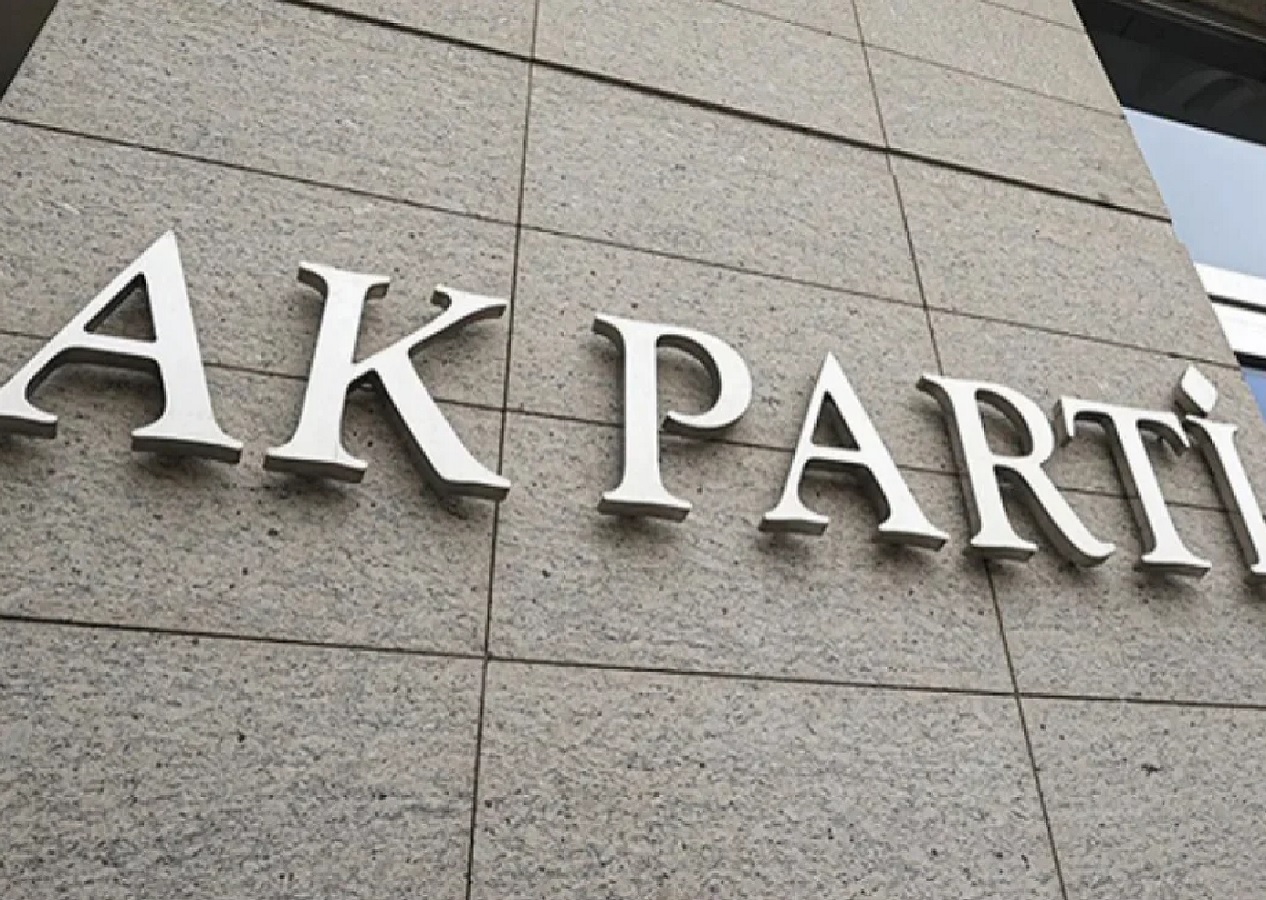 AK Parti'nin 7 il başkanı değiştirildi! İşte il başkanları değişen o iller...