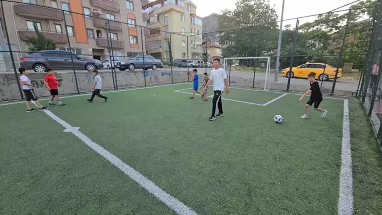 Kesik izi zannettiler ama... 10 yaşındaki çocuk hastaneye kaldırıldı