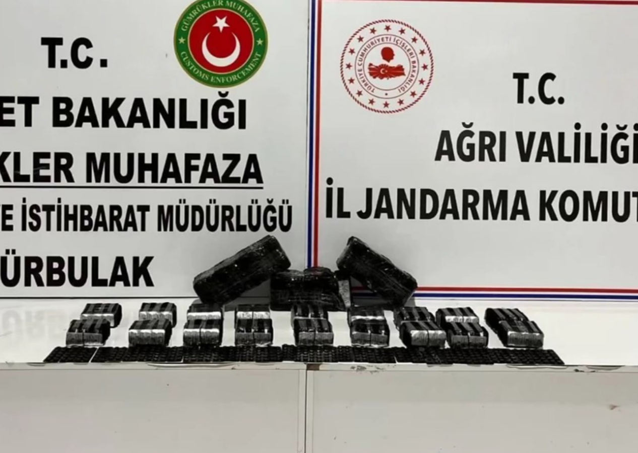 Bakan Yerlikaya duyurdu! 13 ilde zehir tacirlerine operasyon: 83 kişi yakalandı, 23'ü tutuklandı