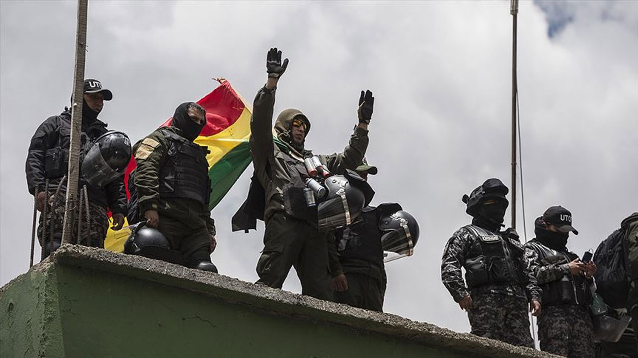 Bolivya'da darbe! Eski devlet başkanı konuştu