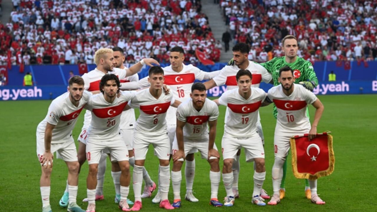 Millilere, Hakan Çalhanoğlu ve Samet Akaydin'den kötü haber!