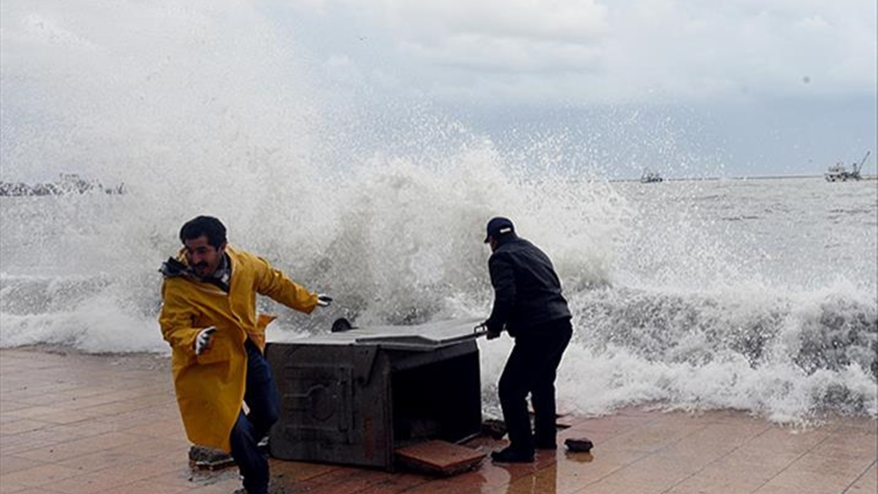 Meteorolojiden İzmir için fırtına uyarısı!