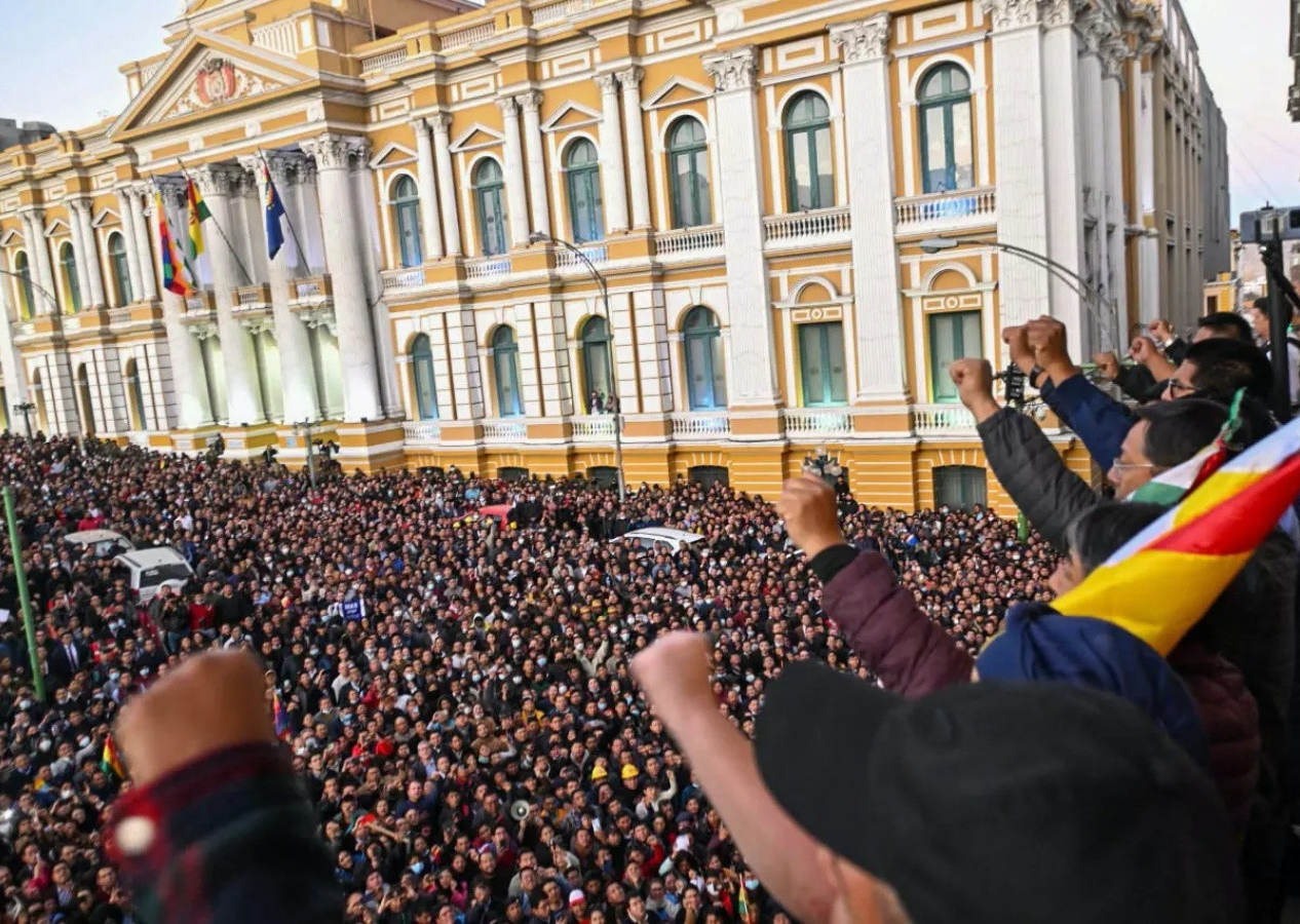 AK Parti'den Bolivya'daki darbe girişimine tepki! "Halkın demokratik iradesinin yanındayız"