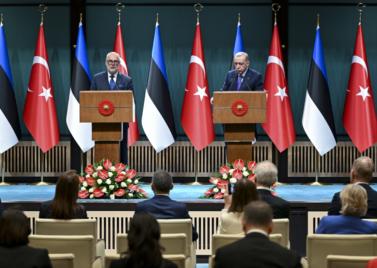 Cumhurbaşkanı Erdoğan ile Karis'ten ortak basın toplantısı: AB'ye ''tam üyelik'' mesajı!