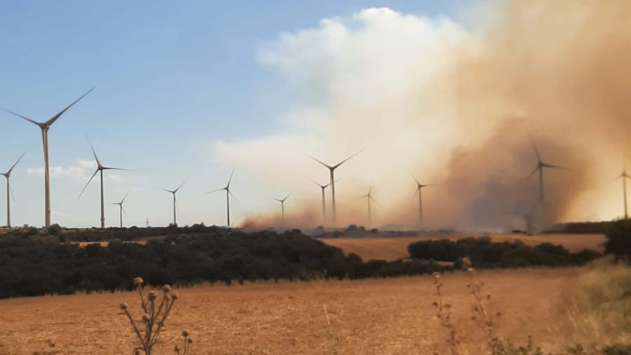 Çanakkale'de korkutan yangın!