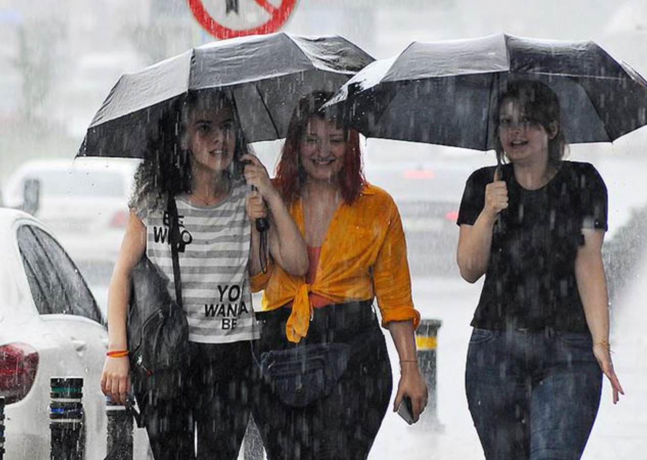 Meteoroloji'den İstanbul dahil çok sayıda kente sağanak uyarısı! Bu saatlere dikkat...