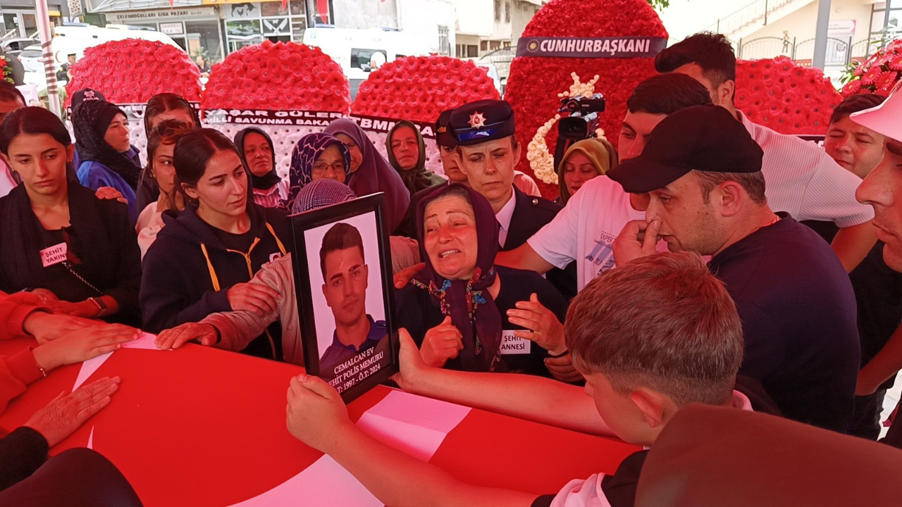 Göreve giderken şehit olan Cemalcan Ev, son yolculuğuna uğurlandı