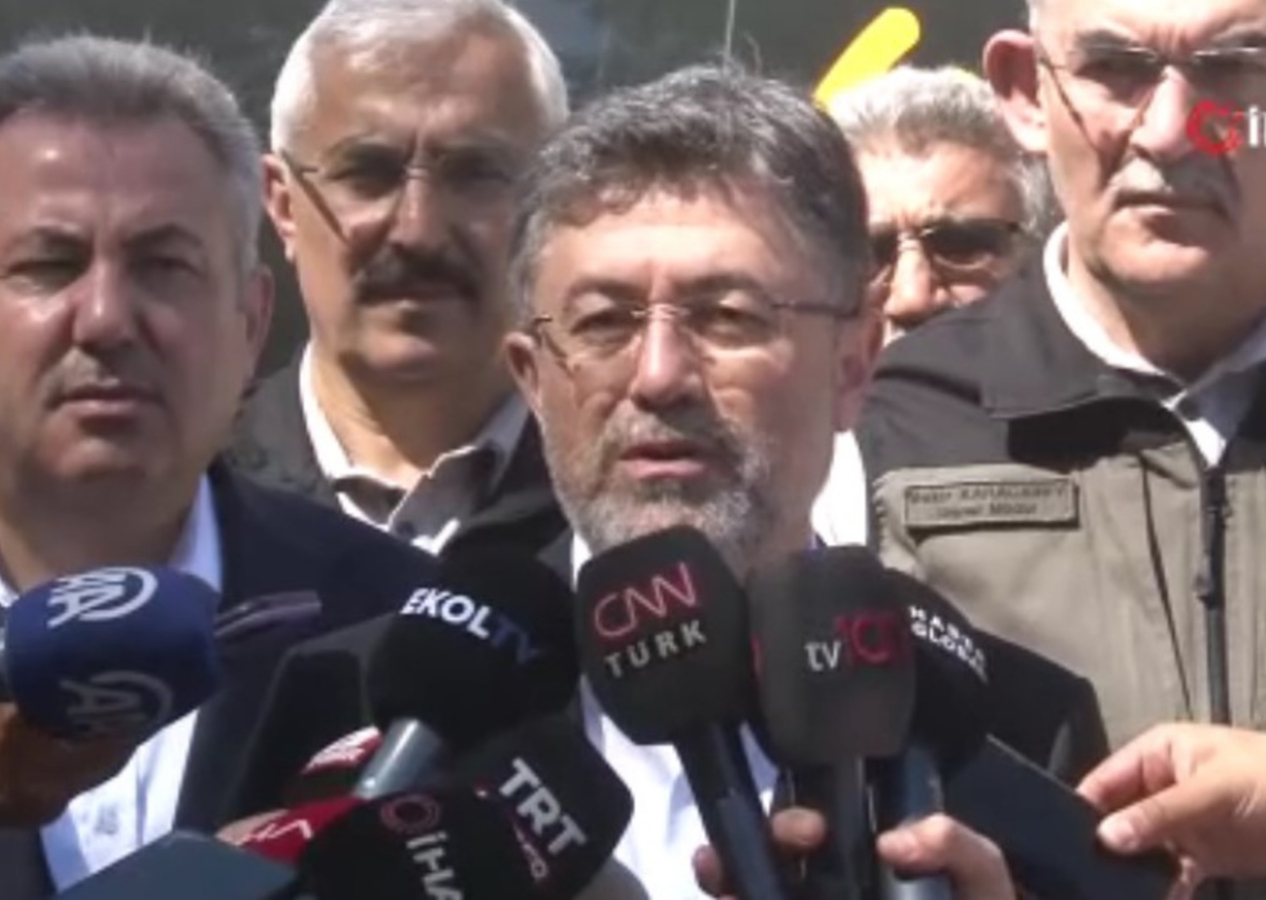 Bakan Yumaklı duyurdu! Üç ildeki orman yangınları kontrol altına alındı! Gözaltına alınanlar var