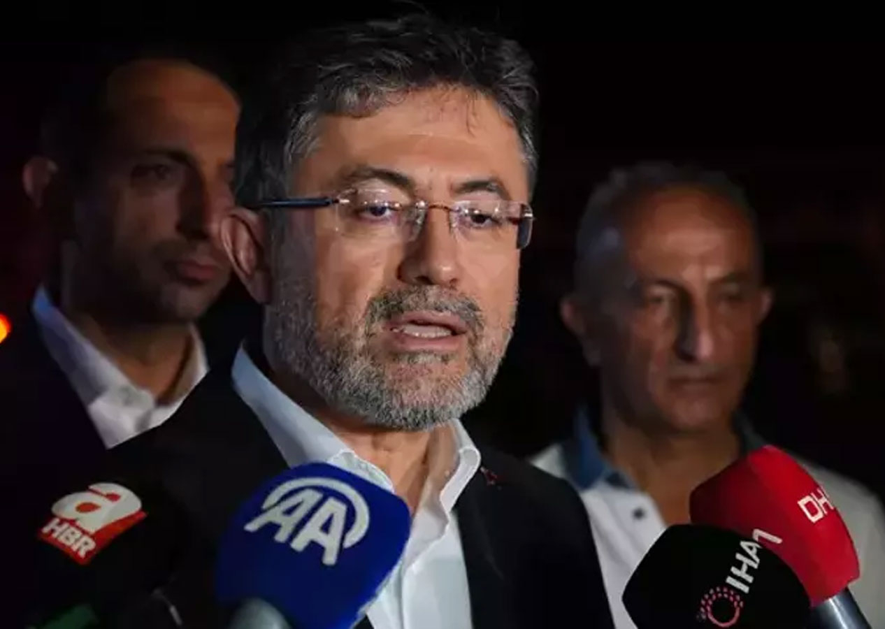 Bakan Yumaklı'dan İzmir'de orman yangınları açıklaması!