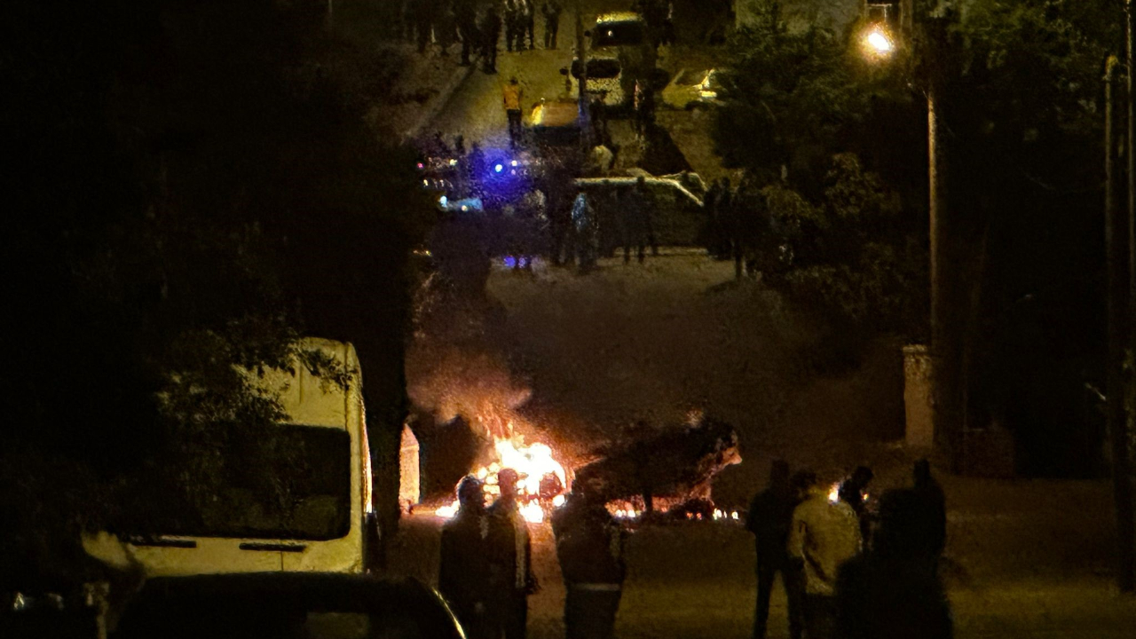 Kayseri'de olaylar dindirilemiyor! 10 polis yaralandı