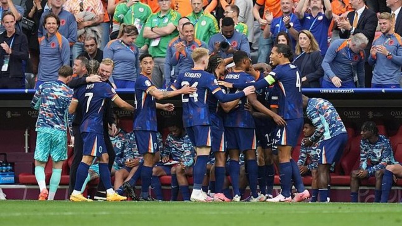 Hollanda farka gitti, çeyrek final biletini kesti! Romanya 0 - 3 Hollanda | Maçın özeti