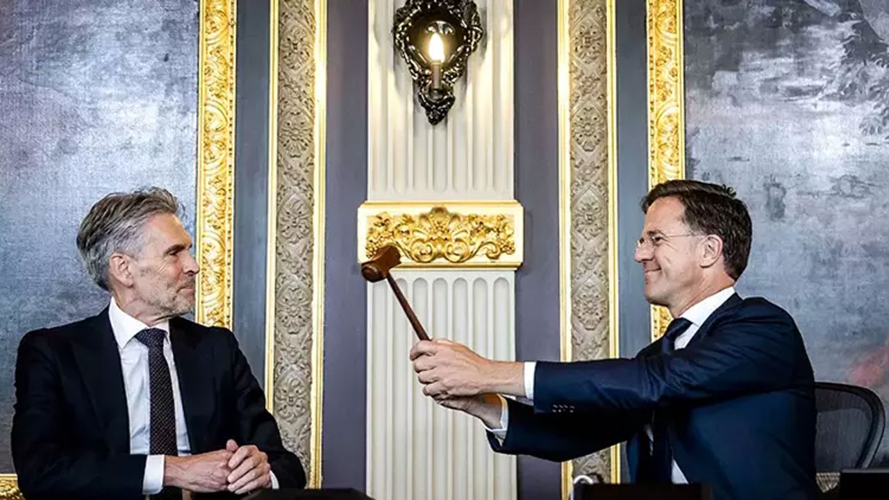 Hollanda'nın yeni başbakanı belli oldu! Göreve resmen başladı