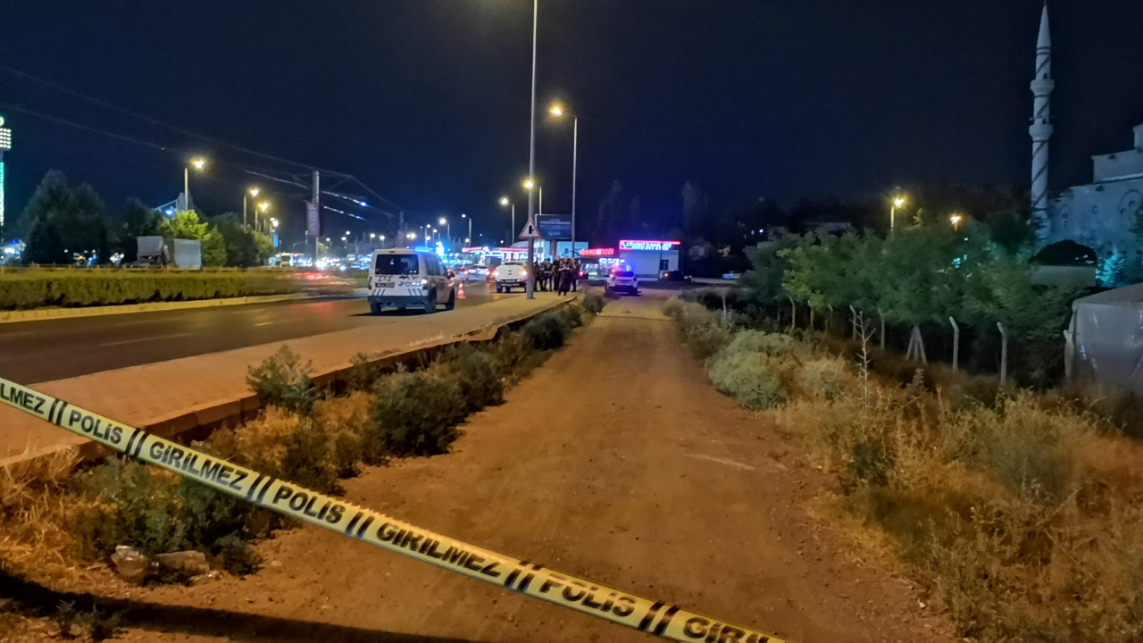 Kötü kokunun nedeni ortaya çıktı: Boş arazide sülfürik asit bulundu