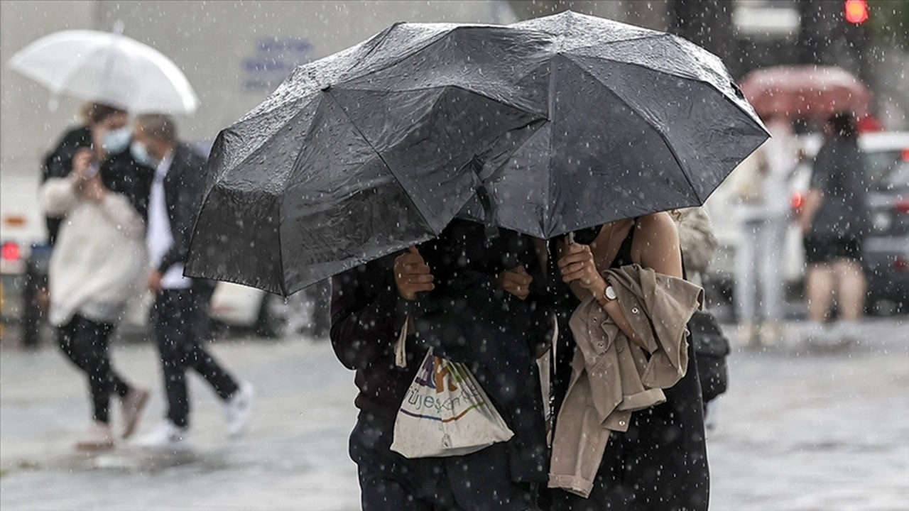 Meteorolojiden İzmir için sağanak yağış uyarısı!