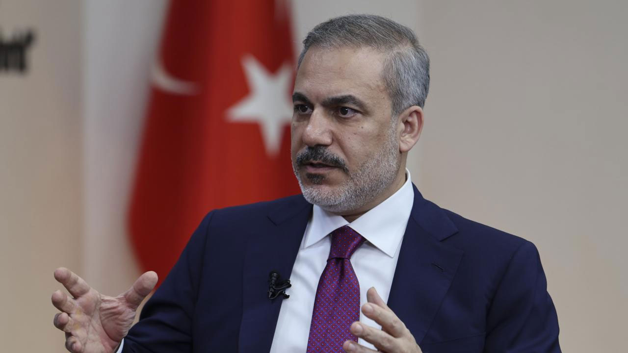 Bakan Fidan, Azerbaycan Dışişleri Bakanı Bayramov ile Şuşa'da bir araya geldi