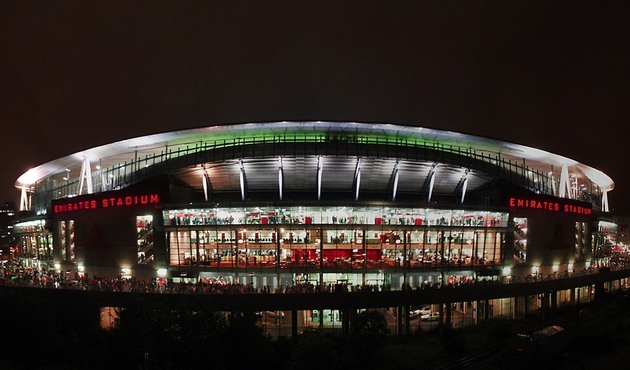 Arsenal - Köln maçı 1 saat ertelendi!