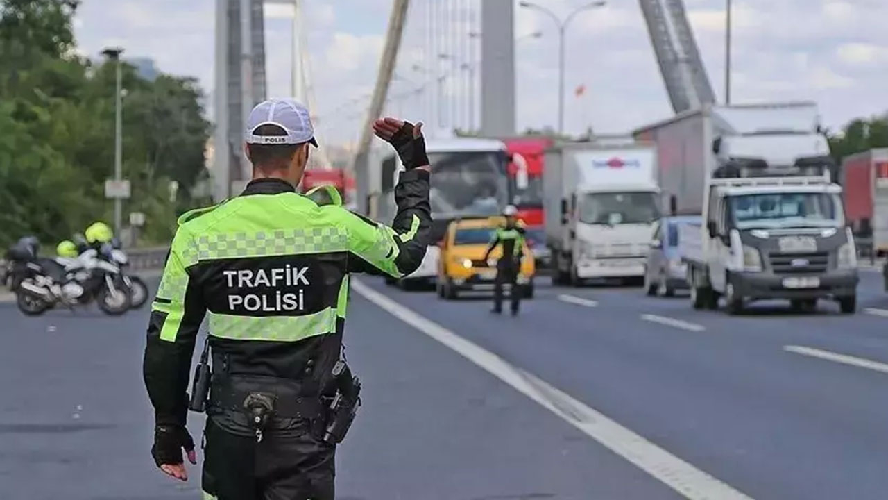 İstanbul’da yarın trafiğe kapatılacak yollar duyuruldu