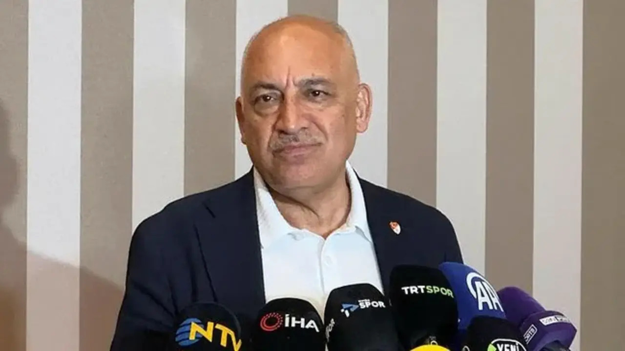 Mehmet Büyükekşi: Milli Takımımızla gurur duyuyoruz!