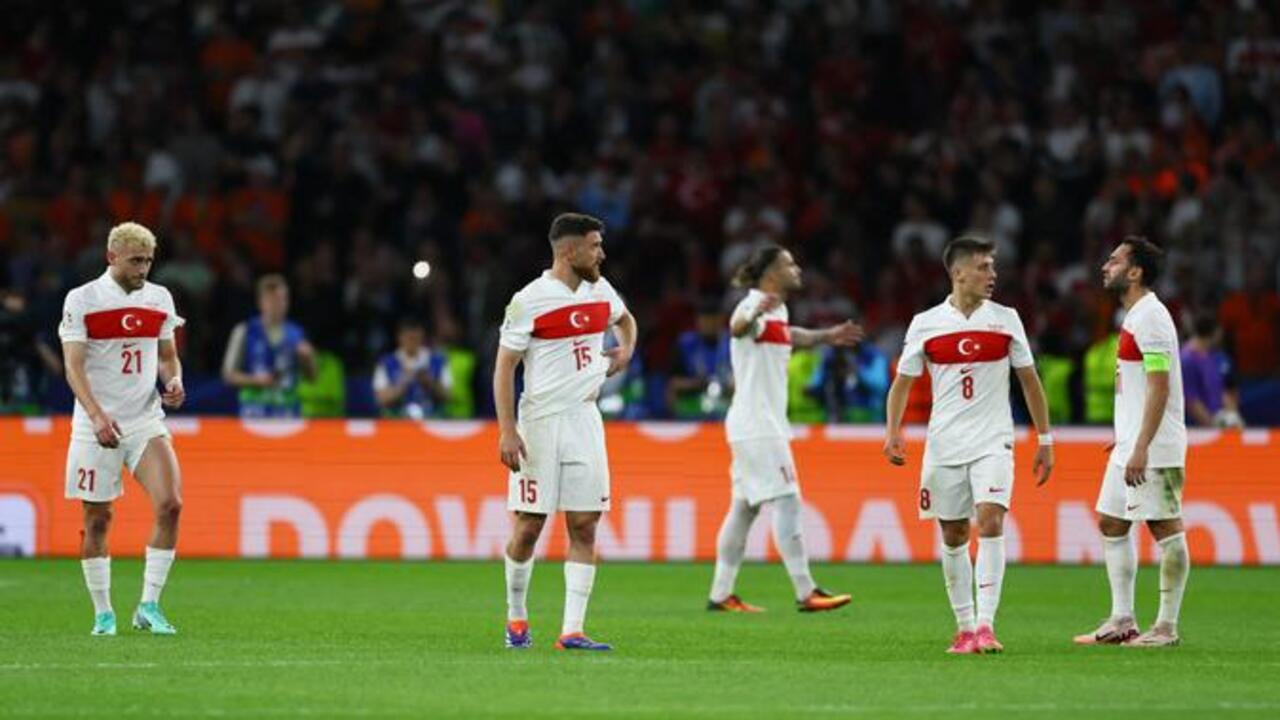 Siyasilerden A Milli Futbol Takımı'na destek mesajları!