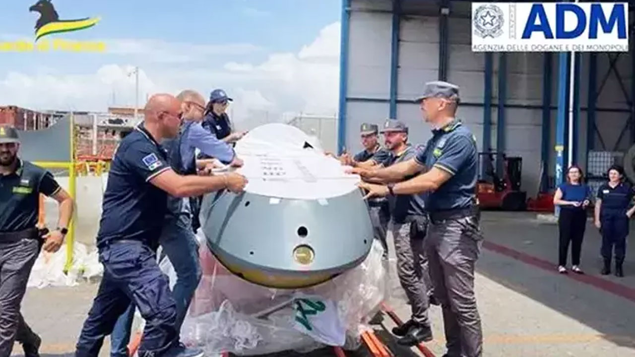Çin yapımı İHA'lar rüzgar türbini ekipmanlarının içinden çıktı: Libya'ya giderken bulundular