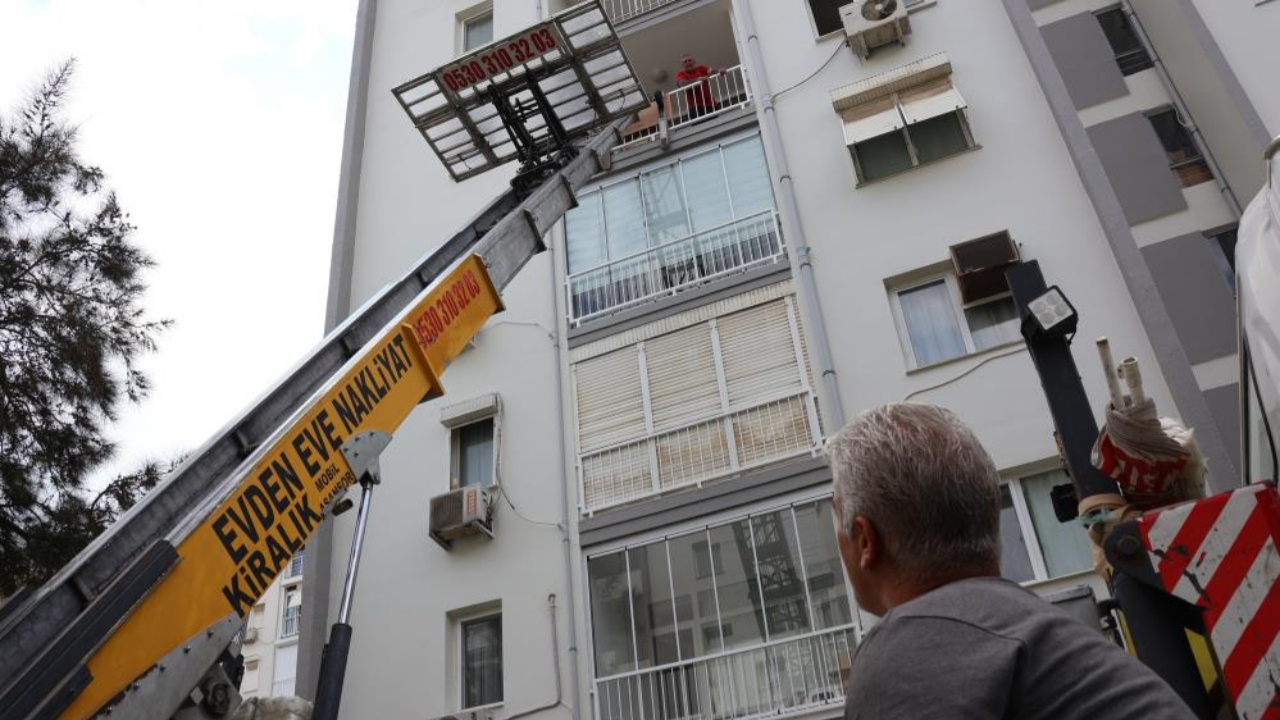 Taşınma maliyeti en az 100 bin TL! Nakliye fiyatları cep yakıyor