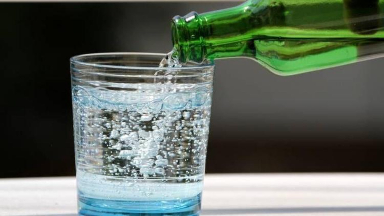 Soda içmek zayıflatır mı? Maden suyu içmenin yararları nelerdir?