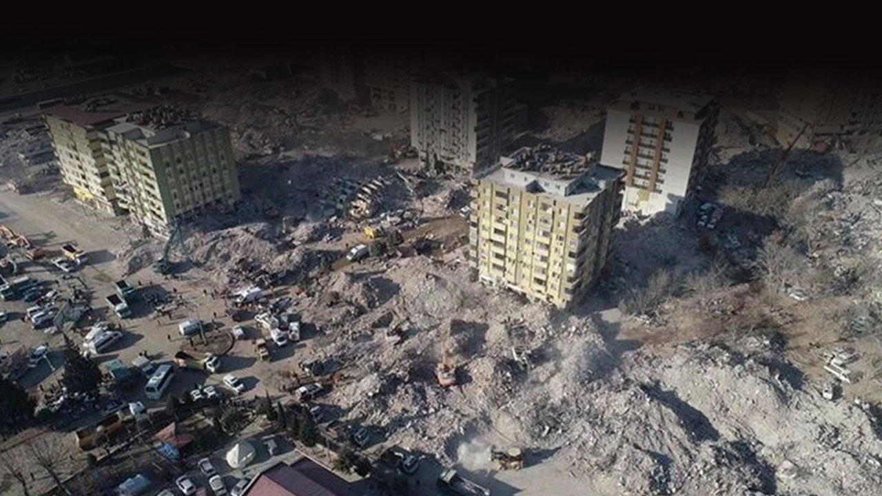 Depremde 68 kişinin öldüğü Ebrar Sitesi L Blok'a ilişkin davanın görülmesine devam edildi