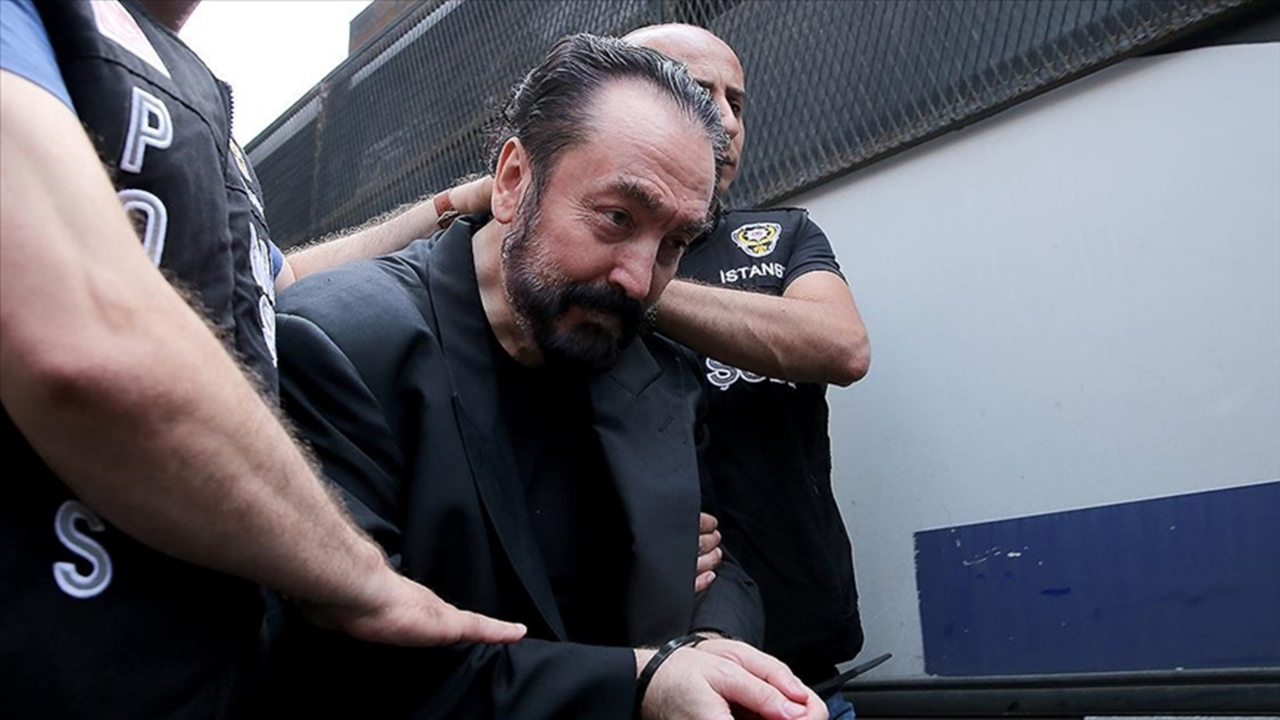 Örgütün kökü kazındı! Adnan Oktar'a Yargıtay'dan kötü haber! 8 bin 658 yıl hapis cezası onandı