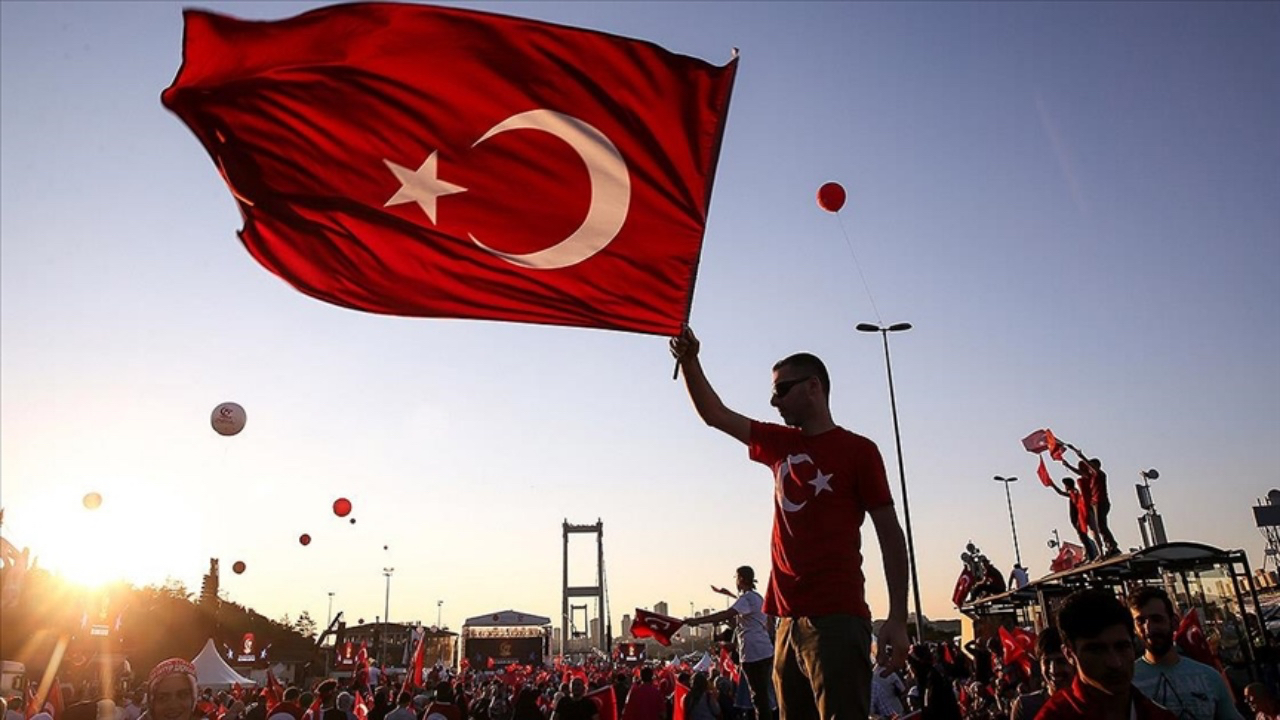 15 Temmuz'da ne oldu? 15 Temmuz Darbe Girişimi kaç yılında oldu? Kaç kişi şehit oldu?
