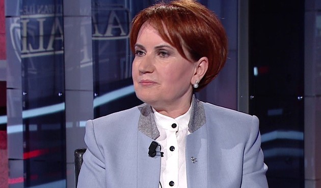 Akşener'den yeni parti ile ilgili basın toplantısı...