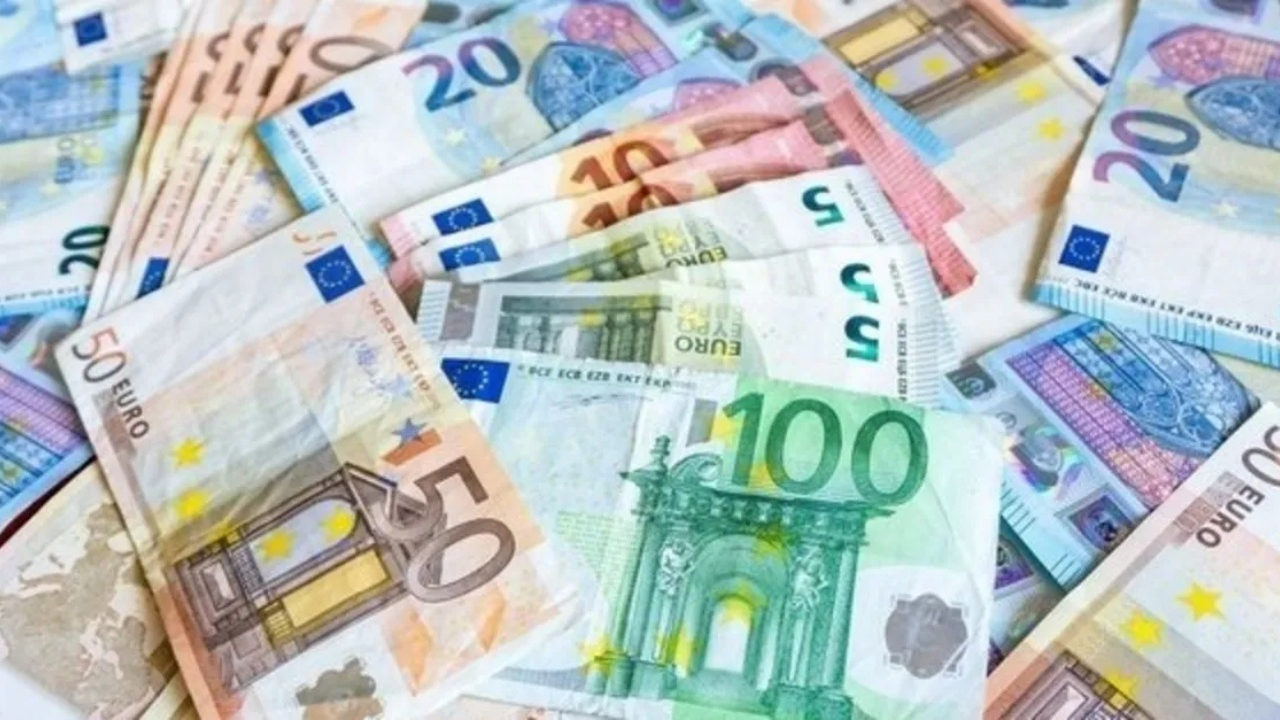 Dolar rekoru zorluyor! İşte 12 Temmuz 2024 güncel döviz kurları