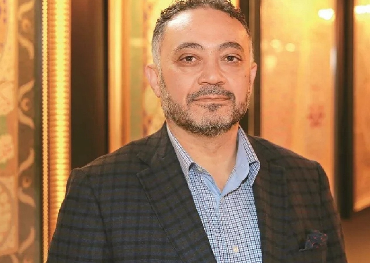 Türkiye'nin en büyük sanat koleksiyonerinden Mehmet Çebi, muhteşem bir sergi ile sanatseverleri buluşturuyor...