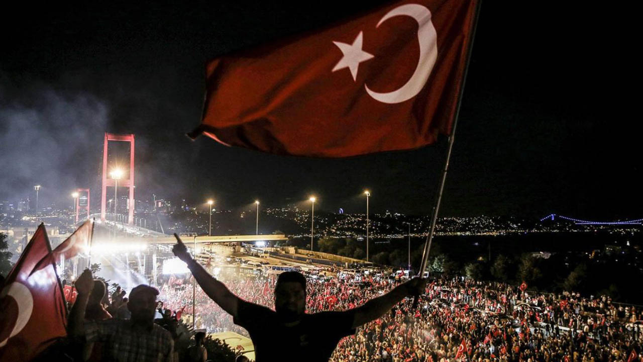 Spor camiası 15 Temmuz'da tek yürek oldu! İşte federasyonlar ve kulüplerin paylaşımları