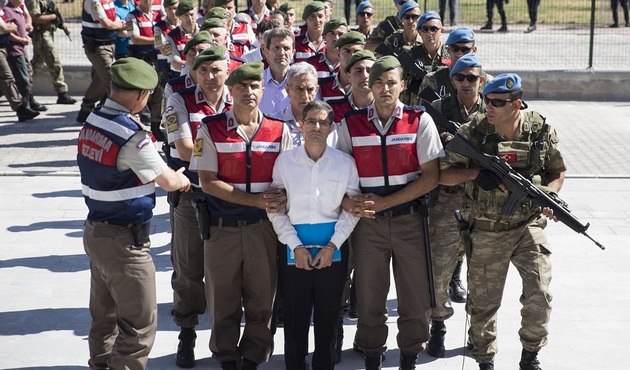Akıncı davasında gerginlik: O parmağı alır gözüne sokarım!