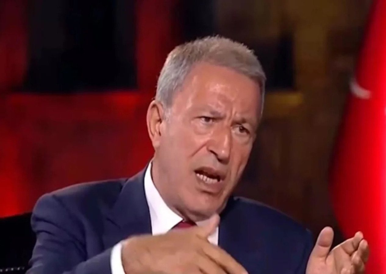 Hulusi Akar o geceyi anlattı: Darbeciler başımıza geç dedi, hastır ulan dedim!