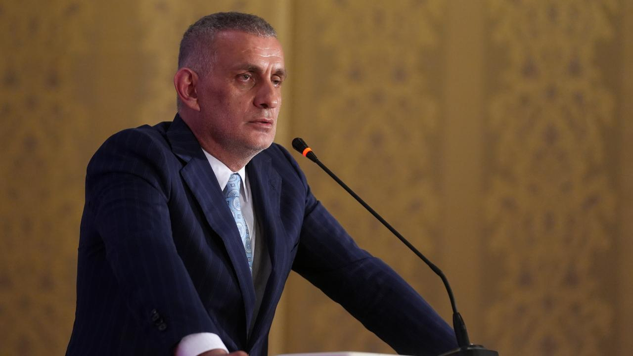 TFF'nin yeni başkanı İbrahim Hacıosmanoğlu'ndan çağrı: Yarından tezi yok istifalarını versinler!