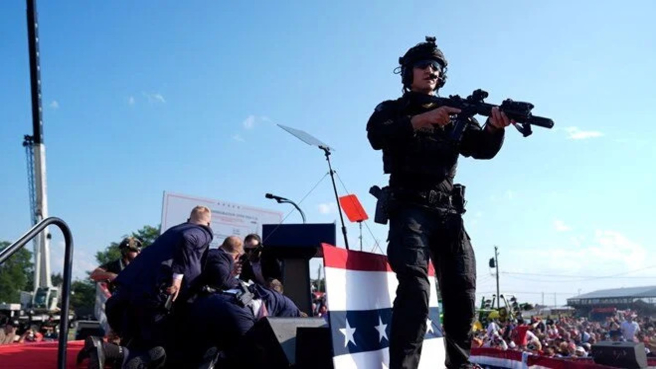 Donald Trump'a yapılan suikast girişiminde gündemi sarsan detay: O binada polis de vardı!