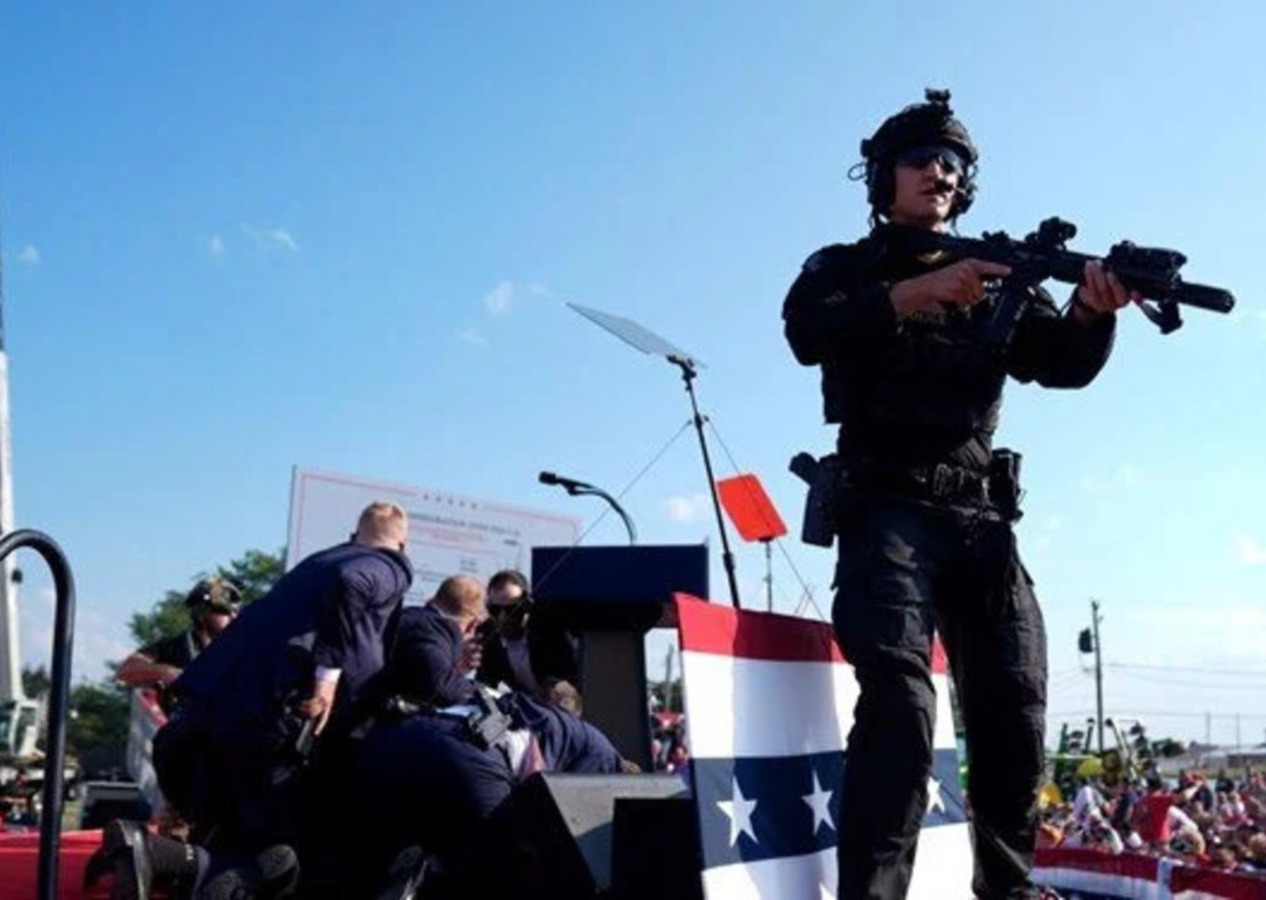 Donald Trump'a yapılan suikast girişiminde gündemi sarsan detay: O binada polis de vardı!