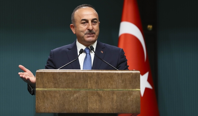 Bakan Çavuşoğlu'ndan çok sert referandum açıklaması...