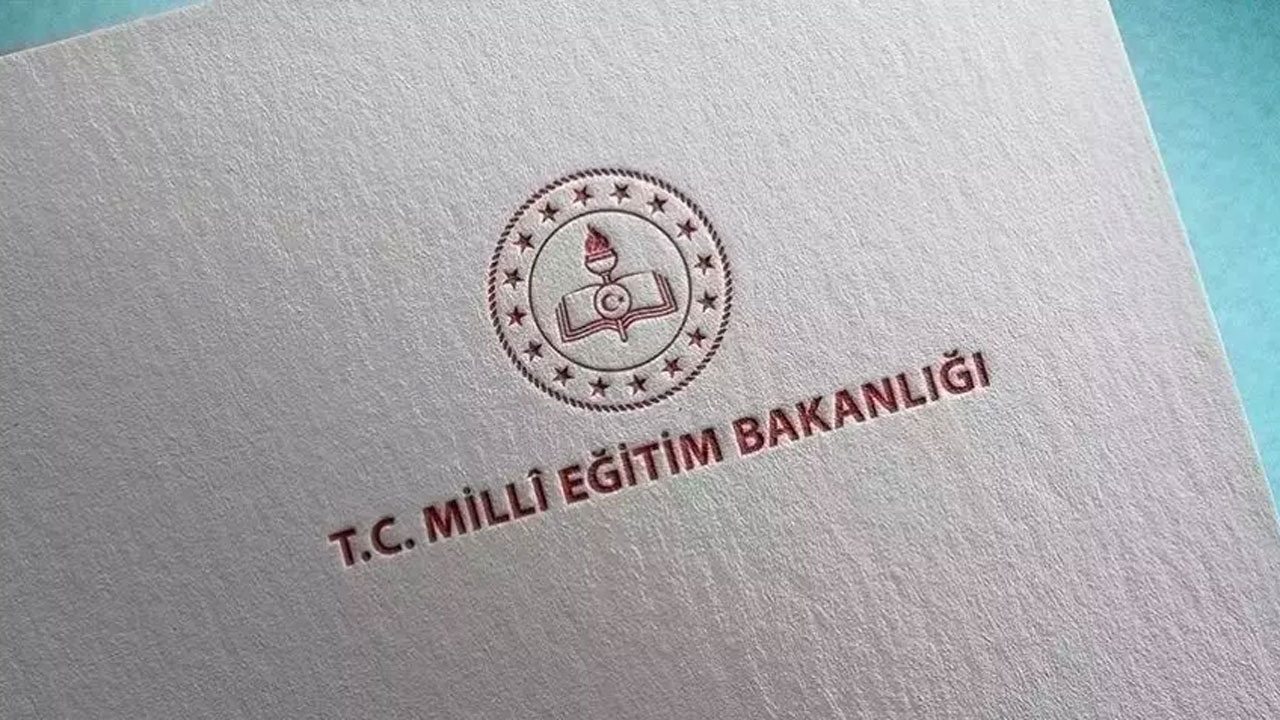 Öğretmenlerin yer değiştirme başvuru duyurusu yayımlandı! Tarihler belli oldu