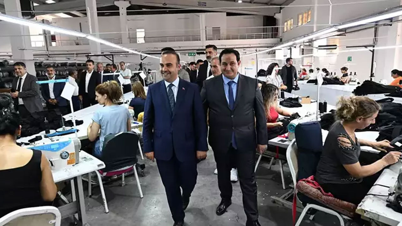 Bakan Kacır: İstihdamımız 32 milyon 900 bini aştı