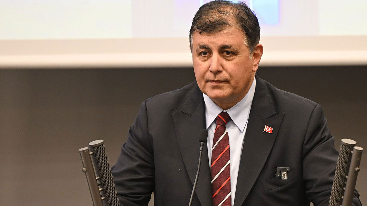 İzmir Belediye Başkanı Tugay'ın koruması Haydar İnanır intihar etti