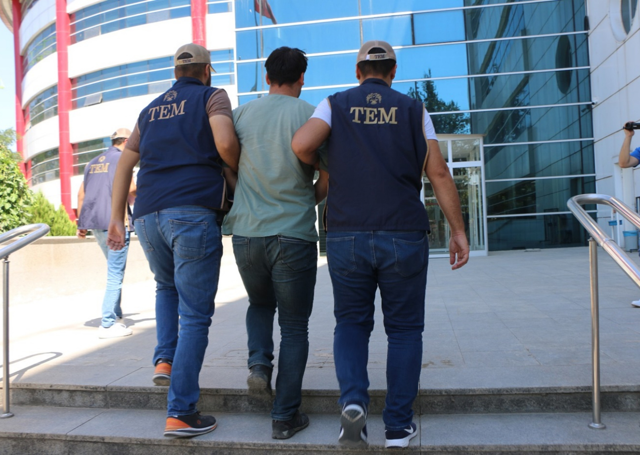 Türkiye Cumhuriyeti'ni kürt soykırımı yapmakla suçlamıştı! DEM Parti Adıyaman Merkez İlçe Başkanı tutuklandı