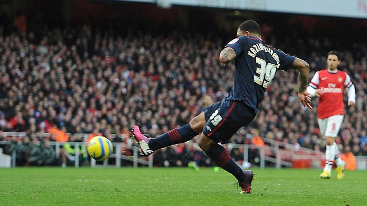 Colin Kazım-Richards, Arsenal'de! Transferi kendisi duyurdu...