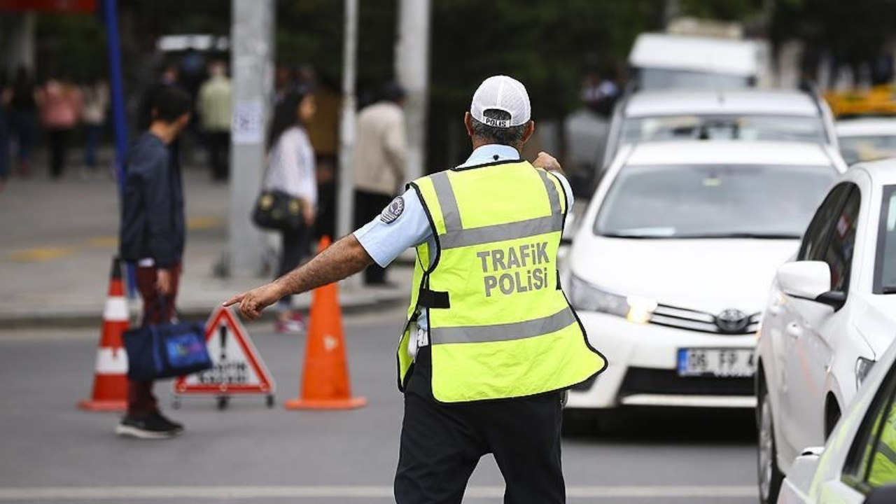 Bakan Yerlikaya duyurdu: 2 milyon 406 bin 651 araca denetim!