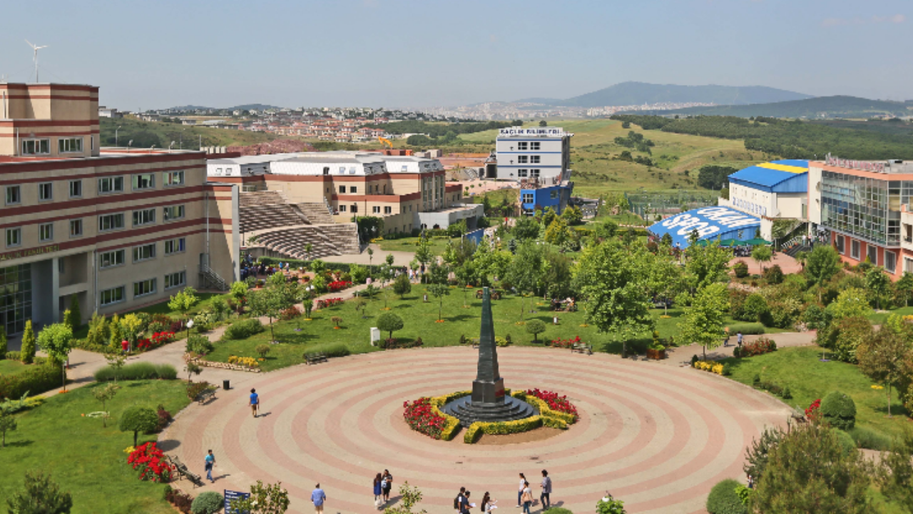 İstanbul Okan Üniversitesi ücretleri 2024-2025! Nişantaşı Üniversitesi %50 ve %25 burslu fiyatları...