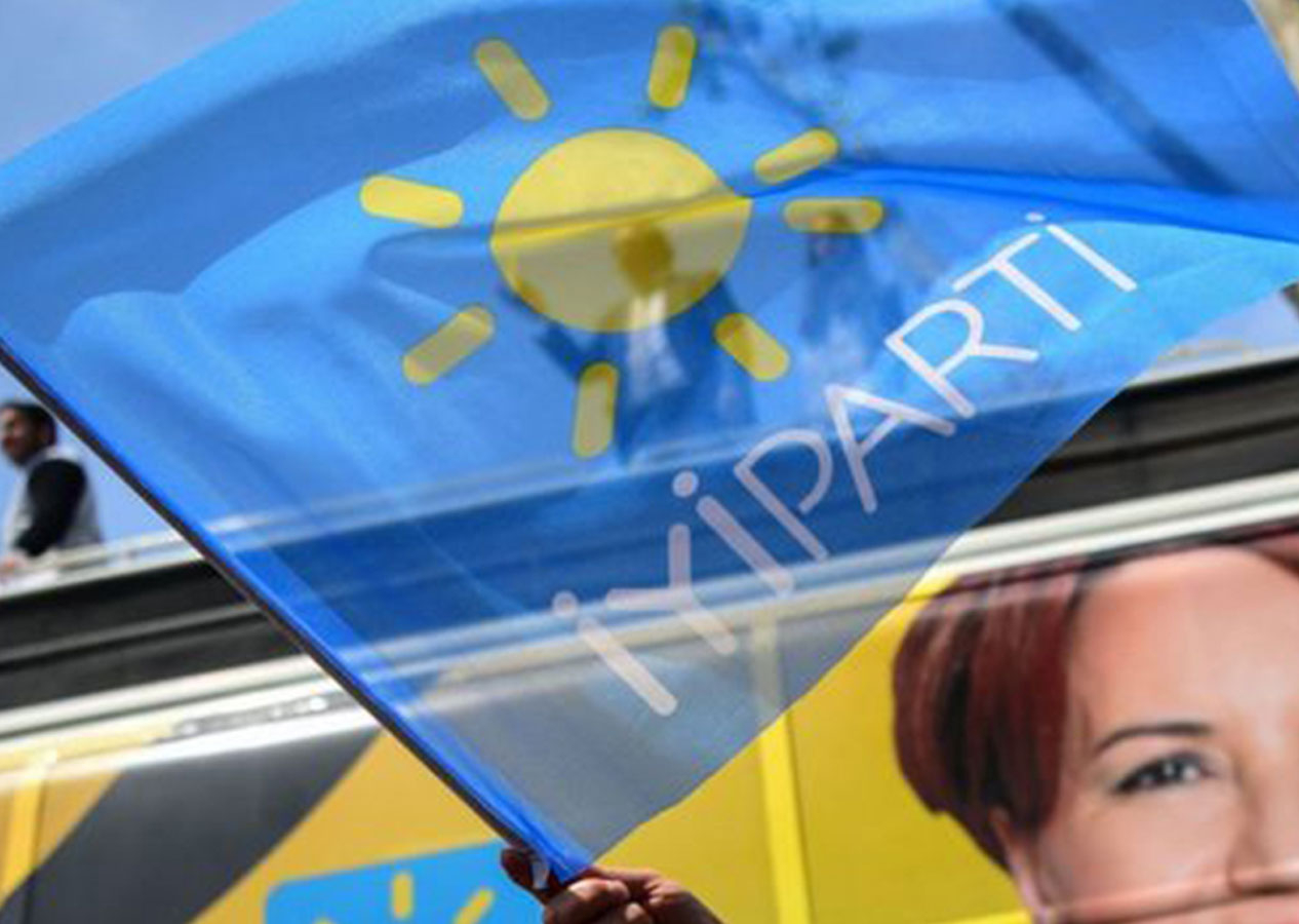 İYİ Parti Kurucu Genel Başkan Yardımcısı Yücel partisinden istifa ettiğini duyurdu